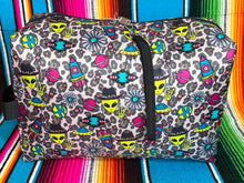 Load image into Gallery viewer, Arrow ~ Train ~ Case