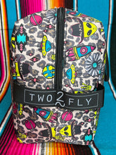 Load image into Gallery viewer, Arrow ~ Train ~ Case