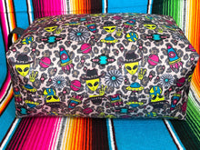 Load image into Gallery viewer, Arrow ~ Train ~ Case