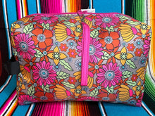 Load image into Gallery viewer, Arrow ~ Train ~ Case