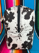 Load image into Gallery viewer, Arrow ~ Train ~ Case