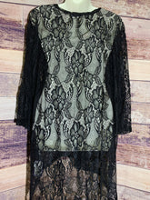 Load image into Gallery viewer, Long Sleeve Black Lace Kimono (OS)