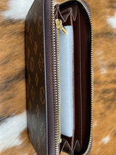 Load image into Gallery viewer, Brown ~ Inspired ~ Wristlet ~ Wallet