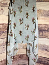 Load image into Gallery viewer, Women&#39;s Sleeveless Leopard Cactus Kimono (OS)